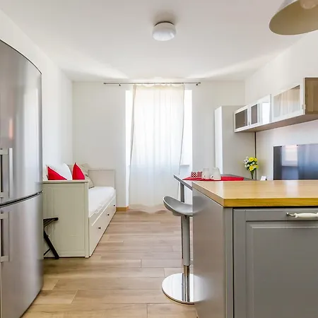 Alessia's Flat - Sarpi 2