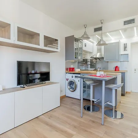 Daire Alessia's Flat - Sarpi 2 Milano
