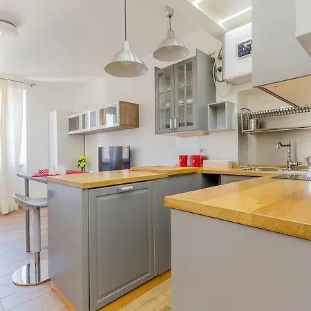 Daire Alessia's Flat - Sarpi 2 Milano