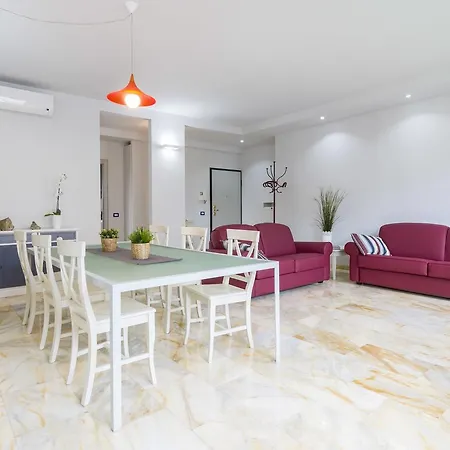 Appartamento Primopiano - Rg12 *