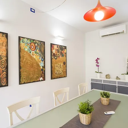 Appartamento Primopiano - Rg12 Milano