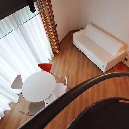 公寓式酒店 伊索拉公寓式酒店 4*