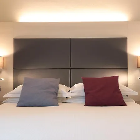 Campion Citylife Hotel