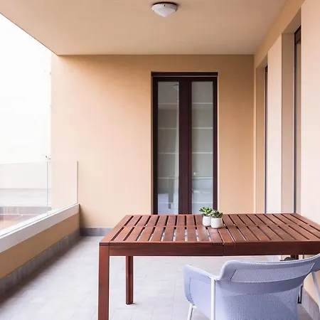 Appartement Altido Lovely 1-bed Flat With Balcony & Free Parking *