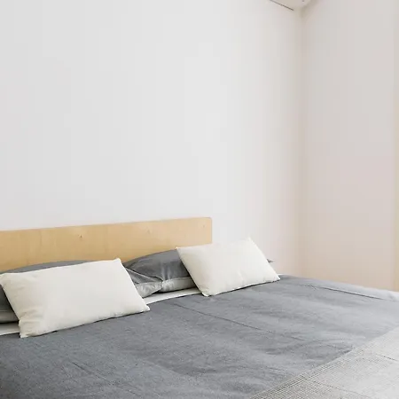Altido Lovely 1-bed Flat With Balcony & Free Parking Apartment Milan