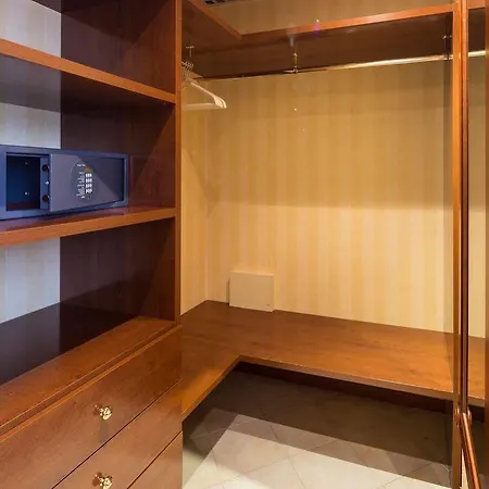 Hotel Unaway & Linea Uno Milaan