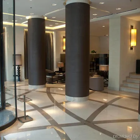 Uptown Palace 4*