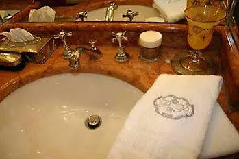 Petit Palais De Charme Hotell 4*
