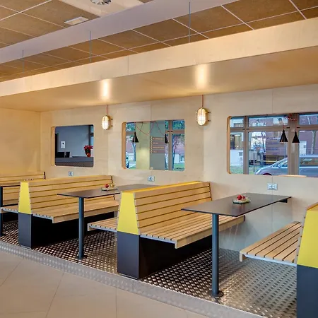 Hostel Meininger Garibaldi