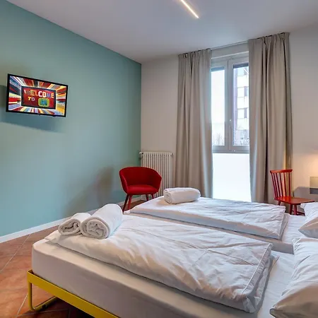 Hostal Meininger Garibaldi