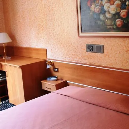 Hotel Mentana, By R Collection Mailand