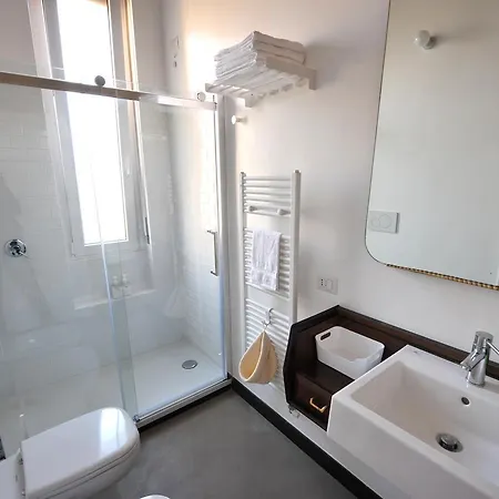 Quater Lett 3* Milánó