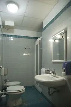 Hostal New Generation Navigli *