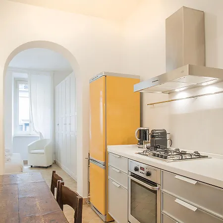 Appartement Easyhomes-disciplini Milaan