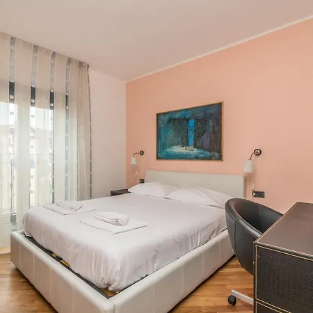 Beautiful Close To Naviglio Grande, M2 Apartment *