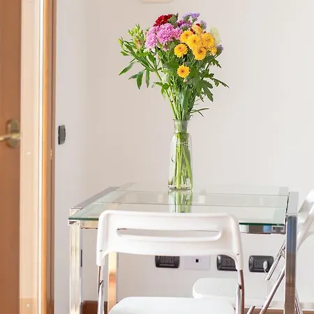Apartment Bocconi University Flat Milan