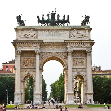 Casa Da Historia * Milan