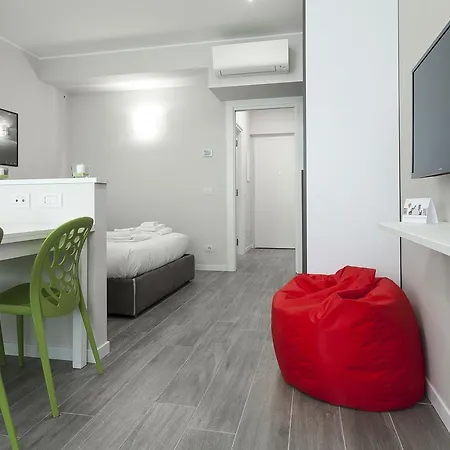 Italianway-cadorna 10b * Mediolan