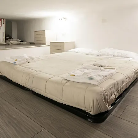 Carmagnola 15 Boutique - By Yoof Apartamento *