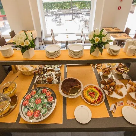 Hotel Tiziano - Gruppo Mini 4*