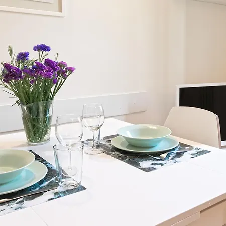 Appartement Italianway-canonica 37 *