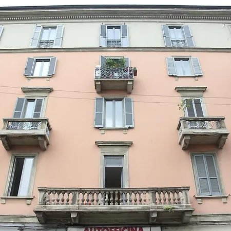 Porta Garibaldi Flat Milan