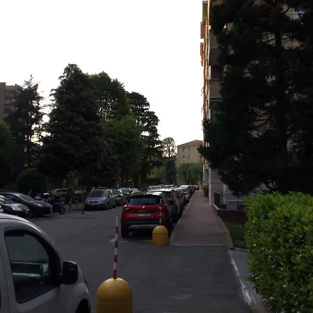 Chiesarossa * ميلان