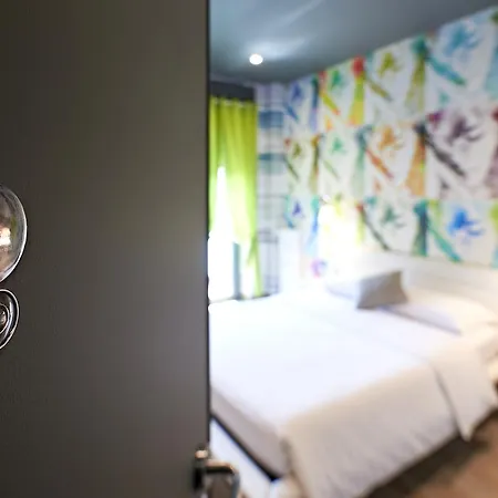 Eleganti Suite In Piazzale Lagosta Guest house 2*