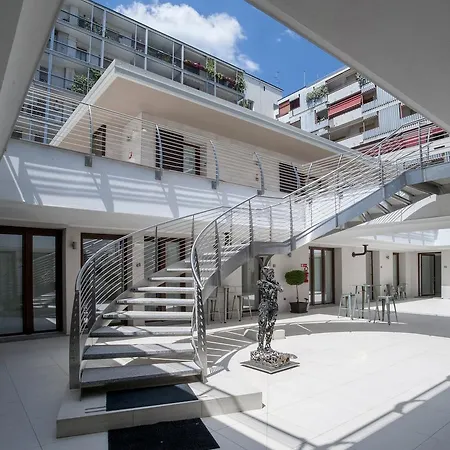 Aparthotel & Urban Padel Milan