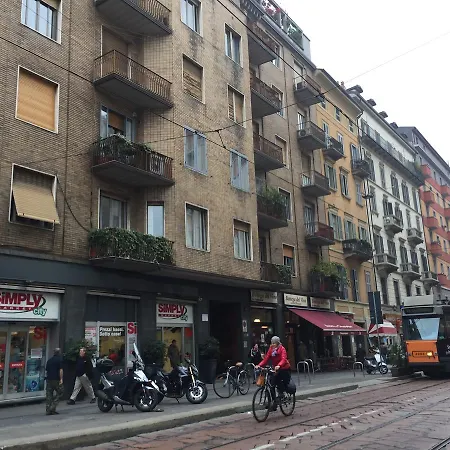 Center Navigli Duomo - Coco House Petite Maison * ميلان