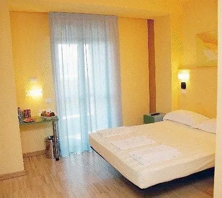 Hotel Mihotel 4*