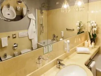 Garibaldi Station By Ihg Hotel