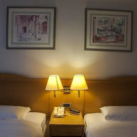 Ih Lorenteggio Hotel Milan