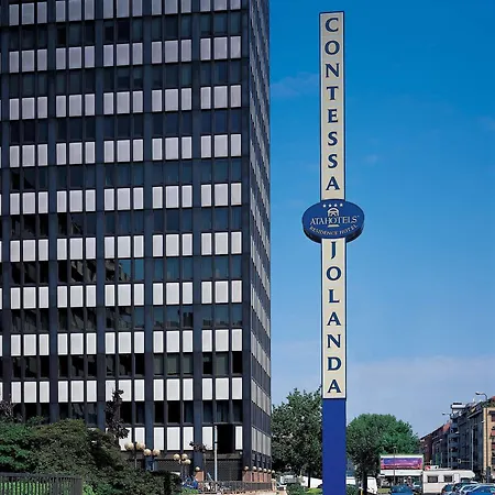 & Contessa Jolanda ميلان