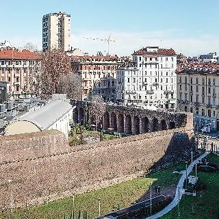 Arco Romana Milan