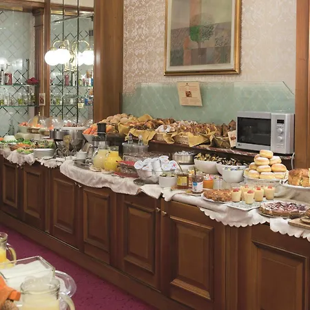 Hotel Berna 4*