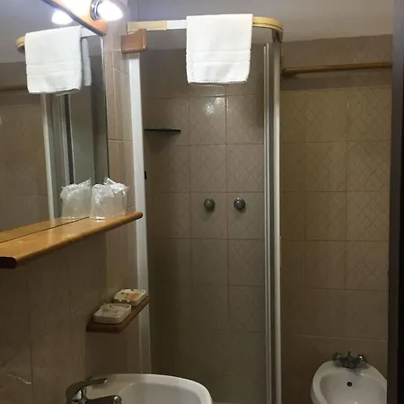 卢伽诺酒店 米兰