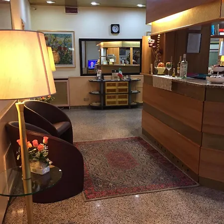 卢伽诺酒店 米兰