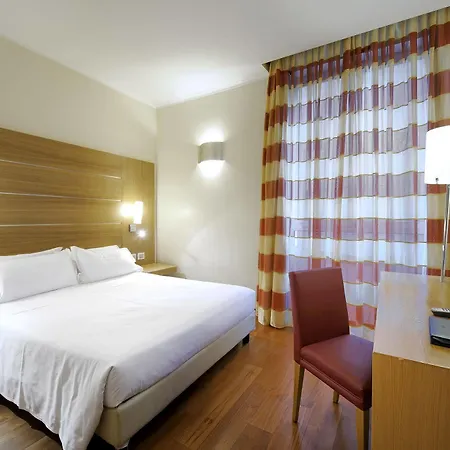 Canada 3* Milano