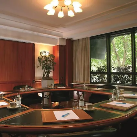 Capitol 4* Milán