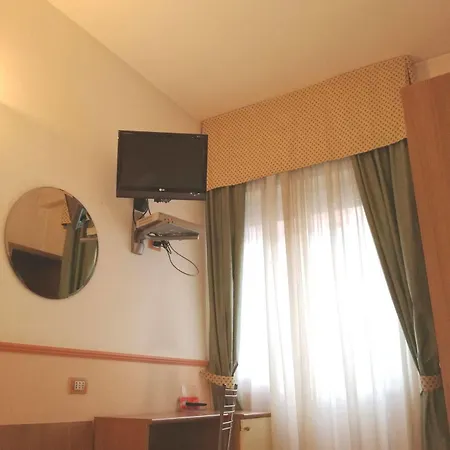 Corallo 3* Milánó