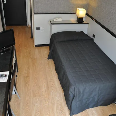 Iq Hotel