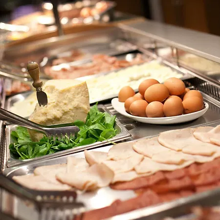 Michelangelo ميلان