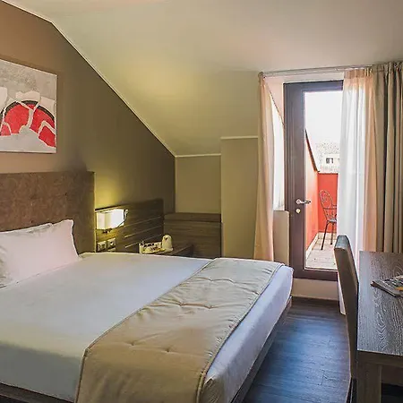 Palazzo Delle Stelline 3*