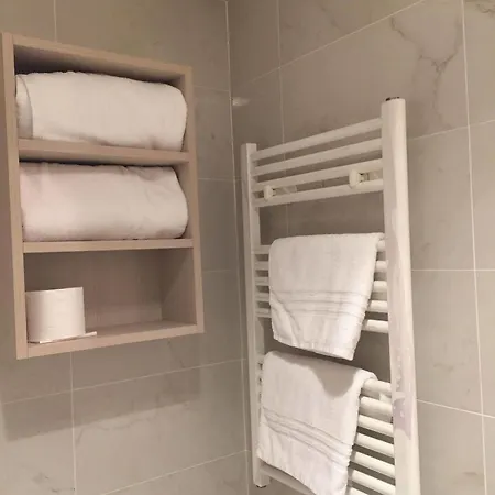 Ih Puccini Милан