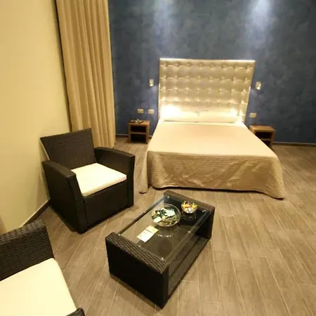 La Madonnina Hotell 3*