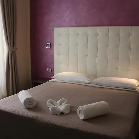 La Madonnina Hotell 3*