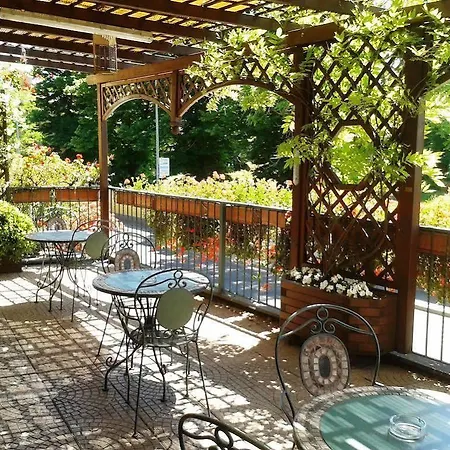 ベル シート ホテル 2*