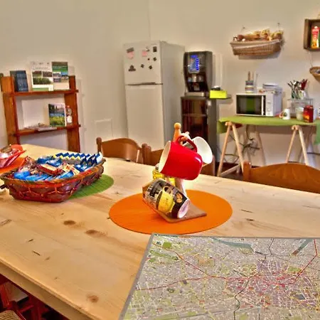 Oda ve Kahvaltı Innperfect Milano