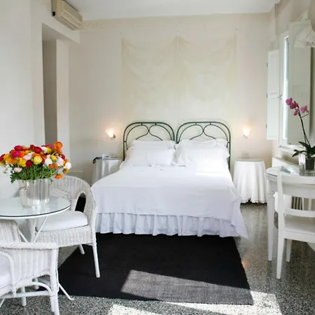 Hotel Antica Dei Mercanti Milão